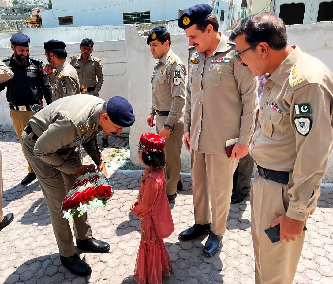 IG, NHMP SULTAN AHMED CHAUDHRY VISITS KARAKORAM HIGHWAY SECTOR OFFICE GILGIT